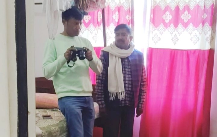 बेल्थरारोड में लाखों की चोरी