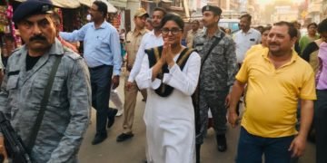 सोलर हाईमास्ट लाइट से जगमग होंगे जनपद के सभी चौक चौराहे: अनुप्रिया पटेल