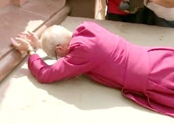 जालियांवाला बाग हत्याकांड, ब्रिटने धर्मगुरु ने माफी मांगी