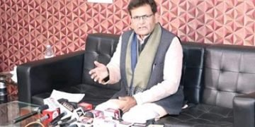 व्यवसाय संवाददाता