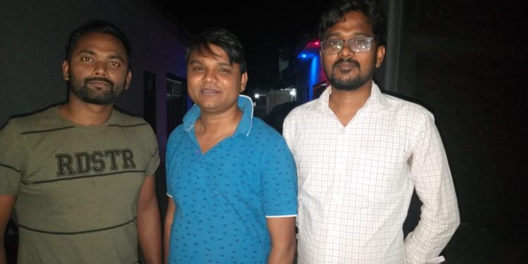 समीक्षा अधिकारी