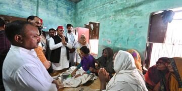 अखिलेश यादव