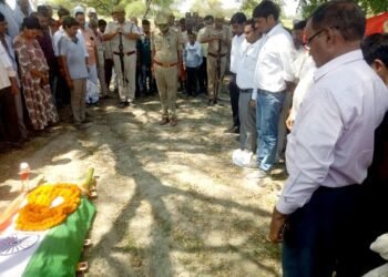 लोकतंत्र सेनानी