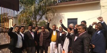 वकील