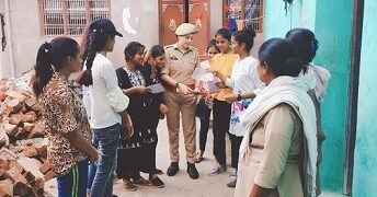 महिला पुलिस