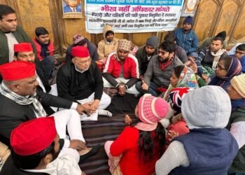 69000 शिक्षक भर्ती मामला: अभ्यर्थियों की भूख हड़ताल छठें दिन भी जारी