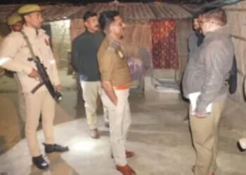 Ballia: पत्नी व दो बच्चों को मारकर पति ने की आत्महत्या, क्षेत्र में मचा हड़कंप