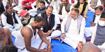 सपा अध्यक्ष राजमंगल यादव की अंतिम यात्रा में हर दल के नेता हुए शामिल