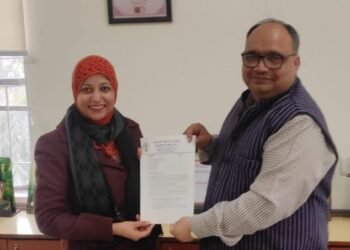 माता पिता के निधन के बाद भी यह बेटी नहीं हुई विचलित, कड़ी मेहनत के बल पर बनी असिस्टेंट प्रोफेसर