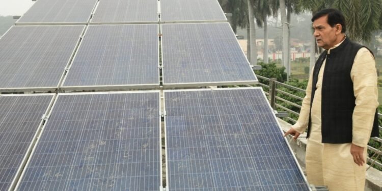 देश की पहली सोलर सिटी बनेगी अयोध्या, 40 मेगावाट का प्लांट हो रहा है स्थापित