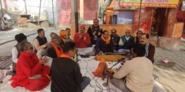 राम मंदिर: उत्साहित श्रद्धालु ने 170 फीट ऊंचा भगवा ध्वज फहराकर बनाया रिकॉर्ड