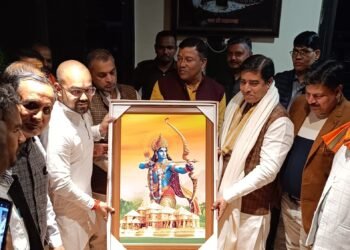 समर्थकों संग भाजपा में फिर शामिल हुए व्यापारी नेता प्रवीन नारायण गुप्ता