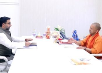 बलिया में अटल आवासीय विद्यालय खोलने की मांग, मंत्री दानिश आजाद अंसारी ने सीएम योगी से की मुलाकात