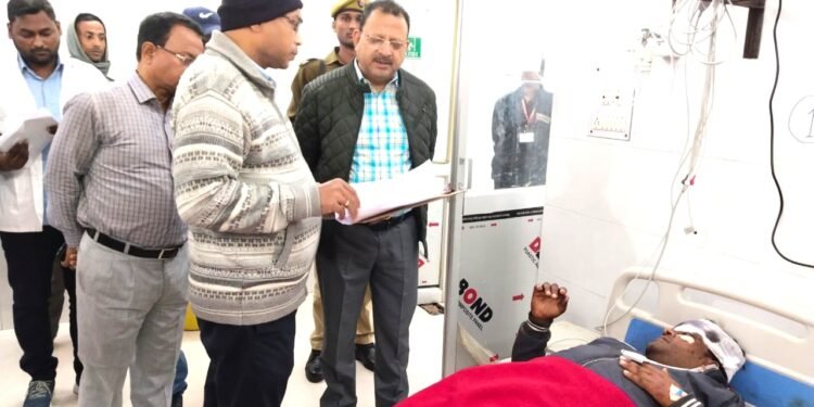 बैरिया: भीषण सड़क हादसा में 6 लोगों की मौत, 10 लोग घायल