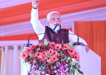 अब आजमगढ़ में जहाज उतरे क इंतजाम हो गयल हौ: पीएम मोदी