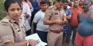 देवरिया: चाय बनाते समय सिलेंडर में लगी आग, एक ही परिवार के 4 लोगों की मौत