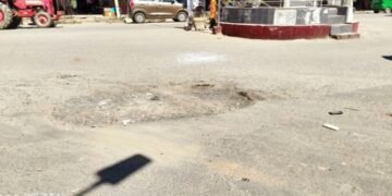 फतेहपुर: मौत को दावत दे रहे जानलेवा गड्ढे, जिम्मेदारों को नहीं है सरोकार