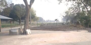 डीएम के समक्ष राजस्व अधिकारियों के करतूतों को उजागर करना किसान नेता को पड़ा भारी