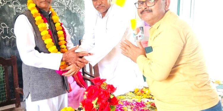 युवा शिक्षकों के लिए प्रेरणास्रोत हैं प्रधानाध्यापक लोरिक चंद सिंह: जितेंद्र सिंह