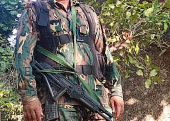 छत्तीसगढ़ में दुर्घटना में घायल बलिया के लाल की मौत, एक वर्षीय पुत्र ने दी मुखग्नि