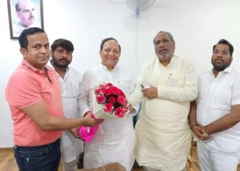 भदोही से रमेश बिंद का टिकट कटा, युवा विधायक को मिला टिकट