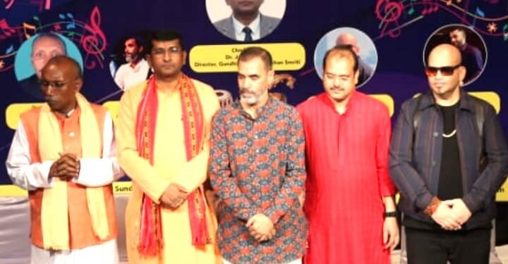 हमारी हर सांस भारत की मिट्टी की खुशबू से महकती है : राज मोहन