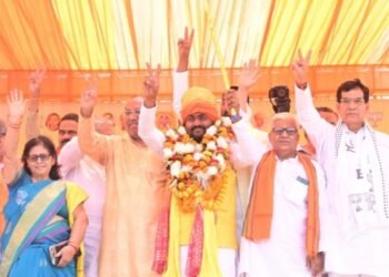 मऊ की पहचान महादेव से है, माफिया से नहीं: शर्मा