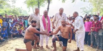 बलिया के पिपरौली बड़ा गांव में मेला व दंगल का आयोजन