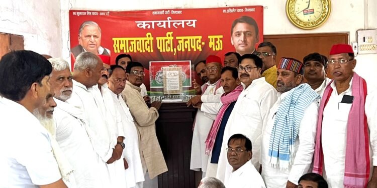 आखिर क्यों नहीं दे रहे हैं सरकारी नौकरी, सपा नेता ने बताई ये वजह