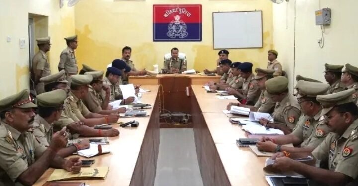 Ballia: वांछित अभियुक्तों व वारंटियों की खैर नहीं, एसपी ने गिरफ्तार करने का निर्देश दिया