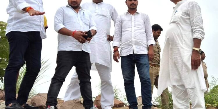 जनेश्वर मिश्र सेतु के निकट गंगा स्नान के लिए बनेगी सीढ़ी