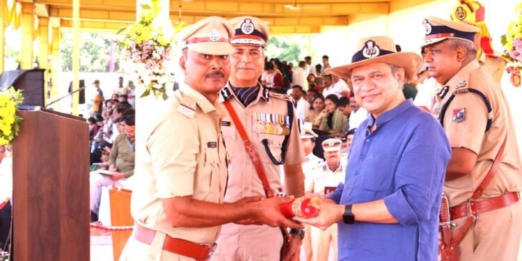 उपनिरीक्षक रमेश चन्द सिंह सहित आरपीएफ के कर्मी पुलिस पदक से सम्मानित