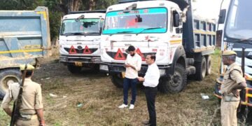 बाराबंकी: अवैध खनन में संलिप्त पोकलैंड मशीन व पांच डंपर सीज