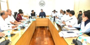 बिजली चोरों पर सरकार की टेढ़ी नज़र, ऊर्जा मंत्री ने सख्ती का दिया निर्देश