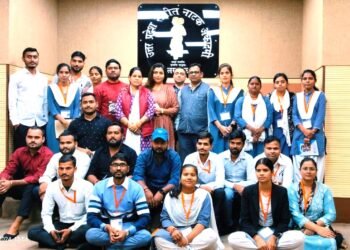 मास कम्युनिकेशन के छात्रों ने सीखी रेडियो की बारीकियां