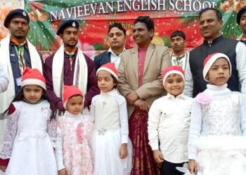 जरुरतमंदों को प्रिसिंपल ने दी 50 हजार तक की आर्थिक सहायता