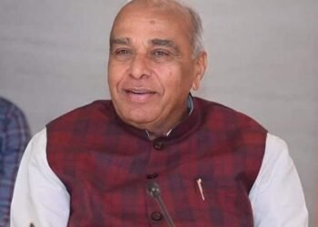 विपक्षी सदस्यों को निलंबित कर वक़्फ़ पर कैसी रिपोर्ट देना चाहते हैं जगदंबिका पाल?