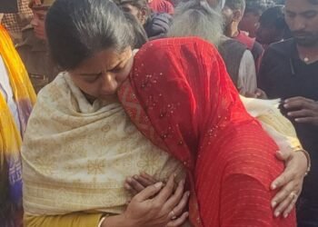 मृतक रामचंद्र मौर्य के परिजनों से मिलने लखीमपुर पहुंची पल्लवी पटेल
