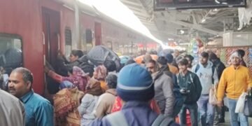 श्रद्धालुओं की उमड़ी भीड़, बेल्थरा रोड