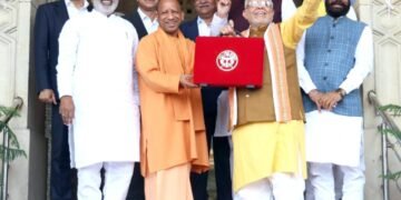 योगी सरकार का 9वां बजट, छात्राओं को मिलेगी स्कूटी