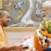 पीएम मोदी से मिले सीएम योगी, यूपी कैबिनेट विस्तार की चर्चा तेज