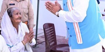 भूमि पर अवैध कब्जा के मामलों को गंभीरता से लें अधिकारी: मौर्य