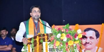 वक़्फ़ संशोधन अधिनियम- यह लड़ाई खास बनाम आम की है: अंसारी