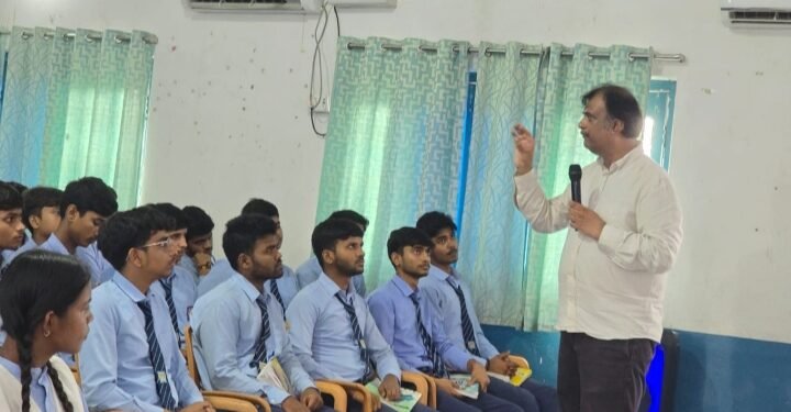 बेल्थरा रोड: सफलता की राह दिखा गए प्रो. दुबे