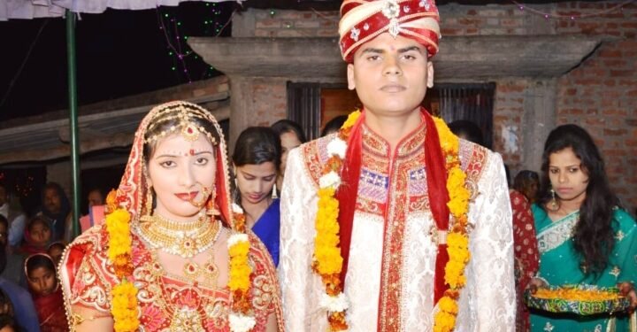 जवान की गर्भवती पत्नी की पुकार ने रुला दिया सोनाडीह ग्रामवासियों को