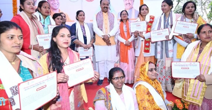 गणतंत्र दिवस पर दिल्ली में प्रतिभाग करेंगी यूपी की 14 लखपति दीदियां