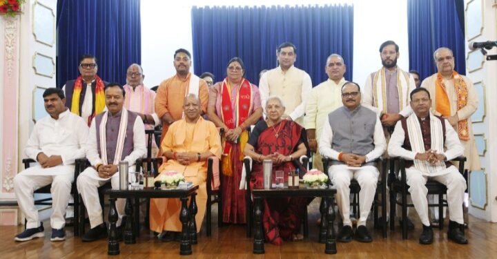 योगी मंत्रिमंडल का विस्तार, 6 नए मंत्री बने