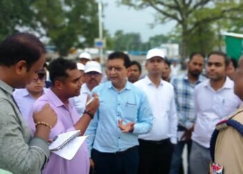 अमृत भारत स्टेशन योजना के तहत बलिया रेलवे स्टेशन का हुआ गहन निरीक्षण