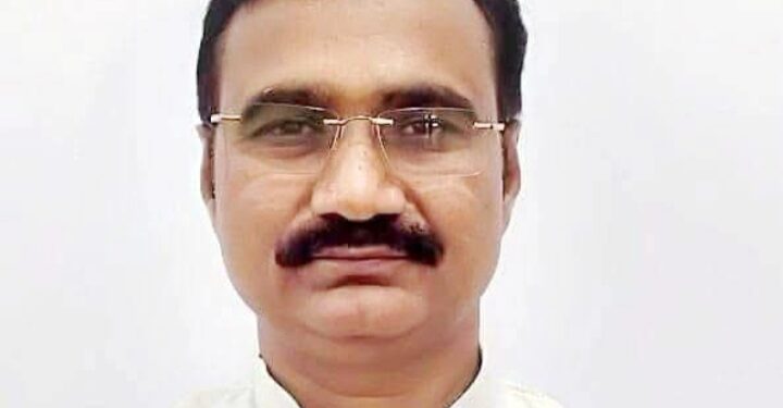 दिलीप पटेल किसका विकल्प बनेंगे?